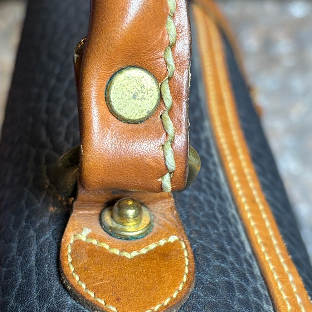 Dooney & Bourke Black With Tan Trim Vintage Bag - Picture 10 of 16